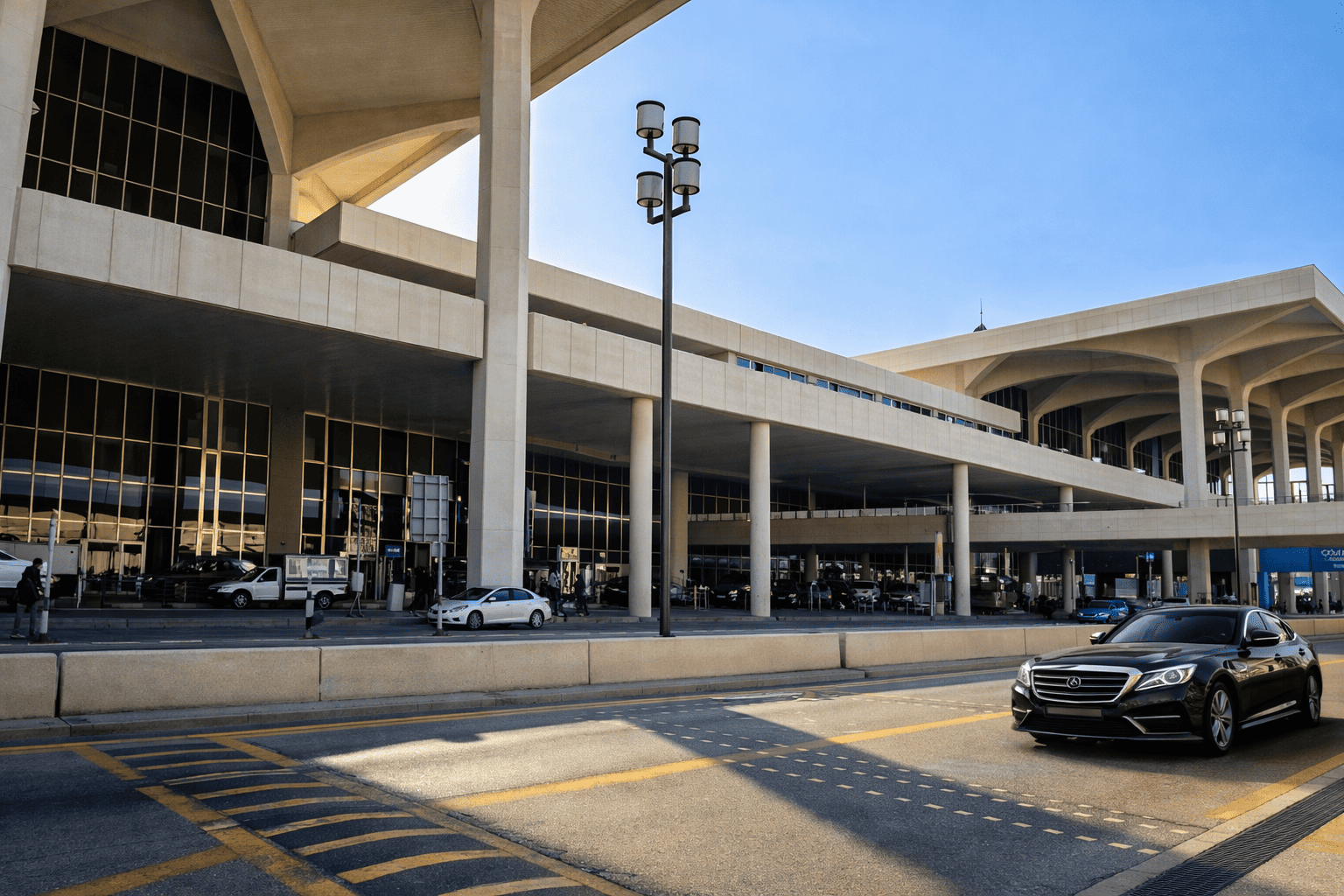 مطار الملك فهد الدولي بالدمام